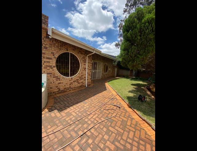 3 BEDROOM HOUSE FOR SALE IN BAKERTON